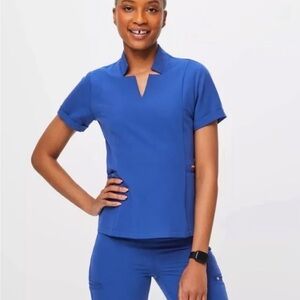 Figs Winning Blue Inla Scrub Top